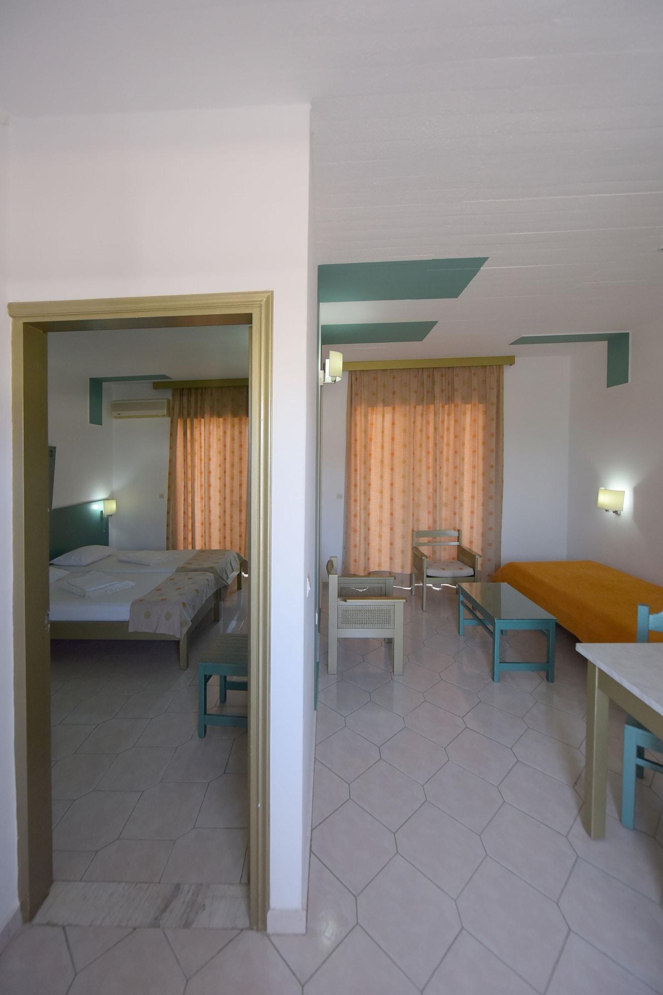 Trianta Hotel Apartments Ialysós Eksteriør bilde