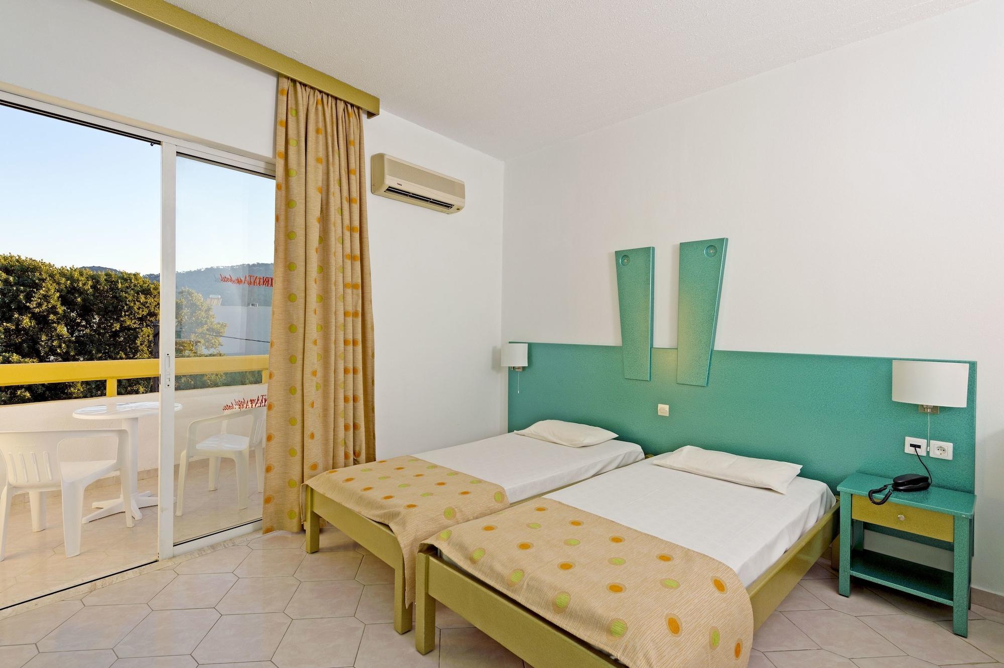 Trianta Hotel Apartments Ialysós Eksteriør bilde
