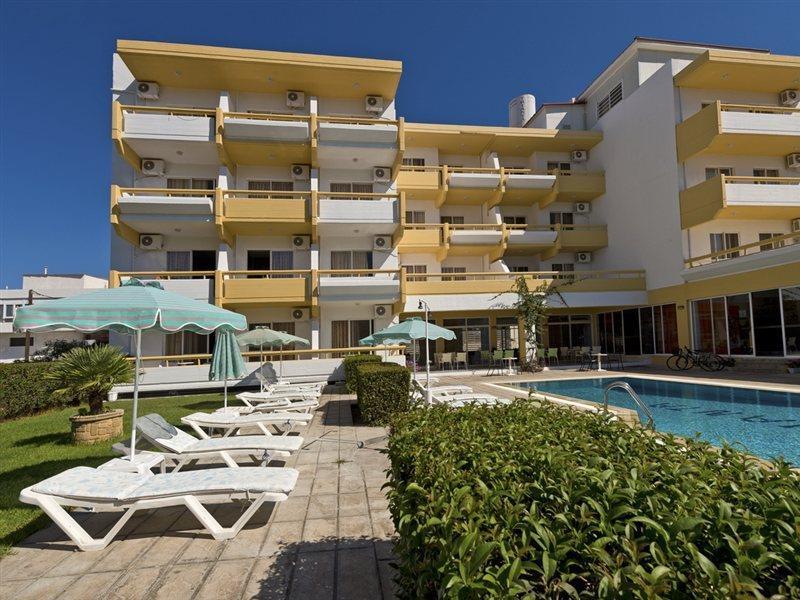 Trianta Hotel Apartments Ialysós Eksteriør bilde